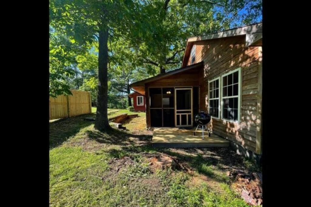 The Hideaway At Bear Mountain Log Cabins Eureka Springs Eksteriør bilde