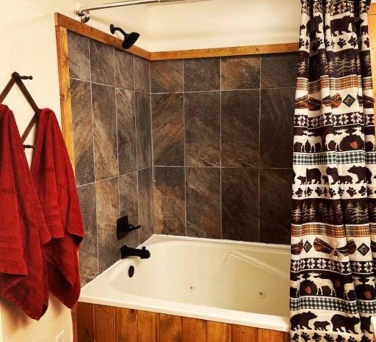 The Hideaway At Bear Mountain Log Cabins Eureka Springs Eksteriør bilde